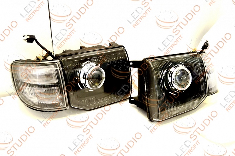 Светодиодные фары Mitsubishi Pajero 2